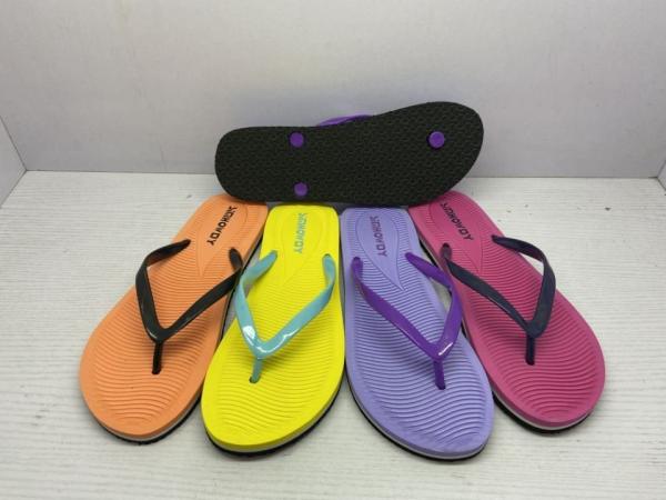 Buy cheap Summer Lady Fashion Flip Flops Outdoor Wear Indoor Wear Resistant Slipper Anti-Slipper from wholesalers