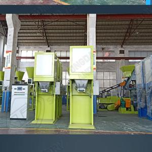 Buy cheap High speed single and double stainless steel 50kg feed bagging automatic pounch fertilizer packing machine for sale from wholesalers
