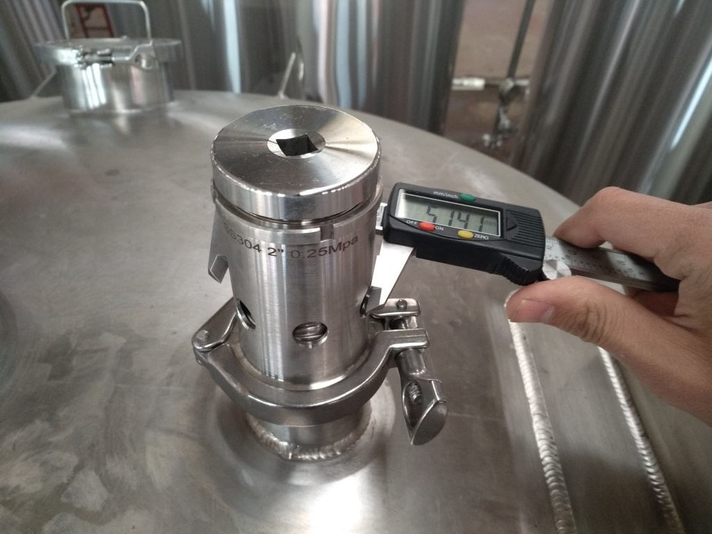 2000L Beer Fermentation Equipment Commercial Beer Fermenter Touch Screen Control