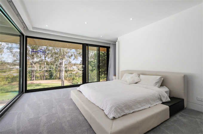 Aluminium Seamless Welded Glass Windows With 80mm Width Thermal Break Casement Windows