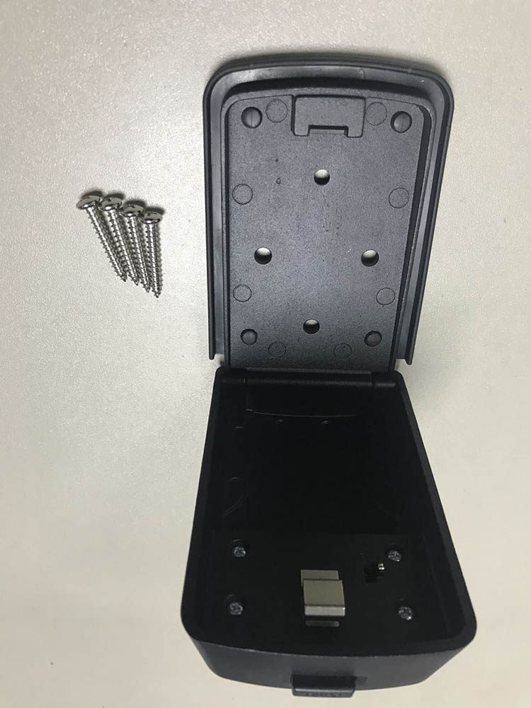 Security key lock box for house wall mounted key box with combination lock 