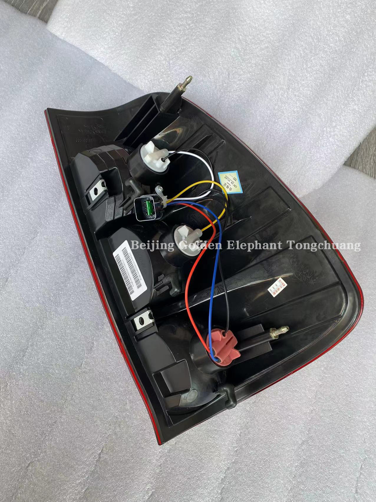OE No. 4133300-P00 Great Wall Wingle 5 European Version Tail Light for 124 Spider 348