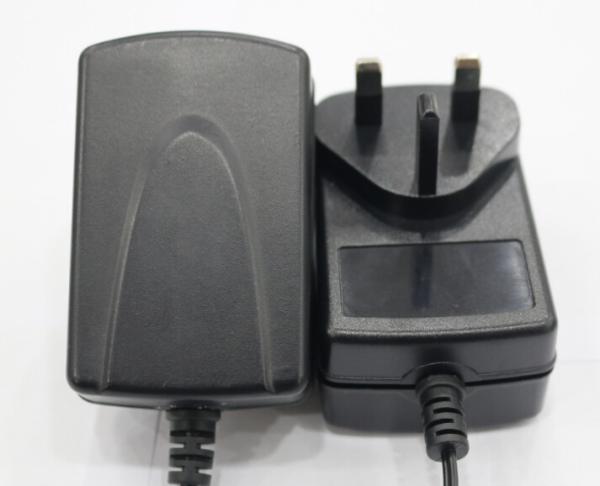 Buy cheap 18W / 24W / 36W Universal Travel Power Adapter 5 - 15V White / Black from wholesalers