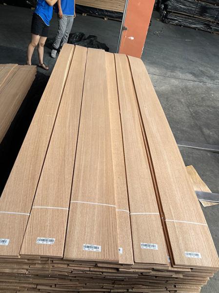 Buy cheap Quarter Sawn Red Oak Veneer Door Leaf 0.5mm Wood Veneer A Grade from wholesalers