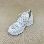 Lightweight White Sneakers Women Antislip Soft Leather White Trainers