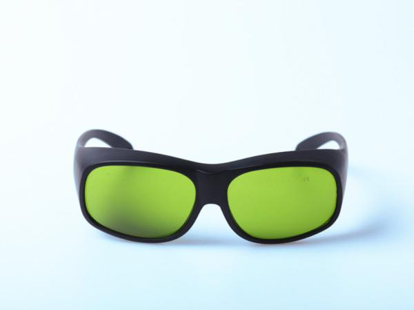 Buy cheap ADY-1 740-1100nm Laser Protective Glasses For Alexandrite, Diode and ND:YAG Laser Protection from wholesalers