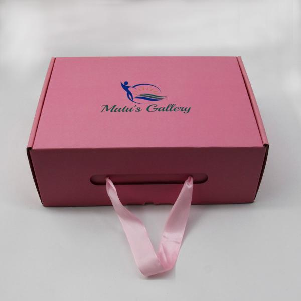 Buy cheap Collapsible Corrugated Ribbon Hand Shipping Mailer Box For Shoes T Shirts Packaging from wholesalers