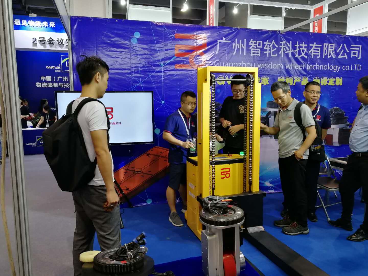 ZL-B27 Damping Agv Vertical Steering Wheel Drive Strong Ability To Cross Obstacles Motor Roller