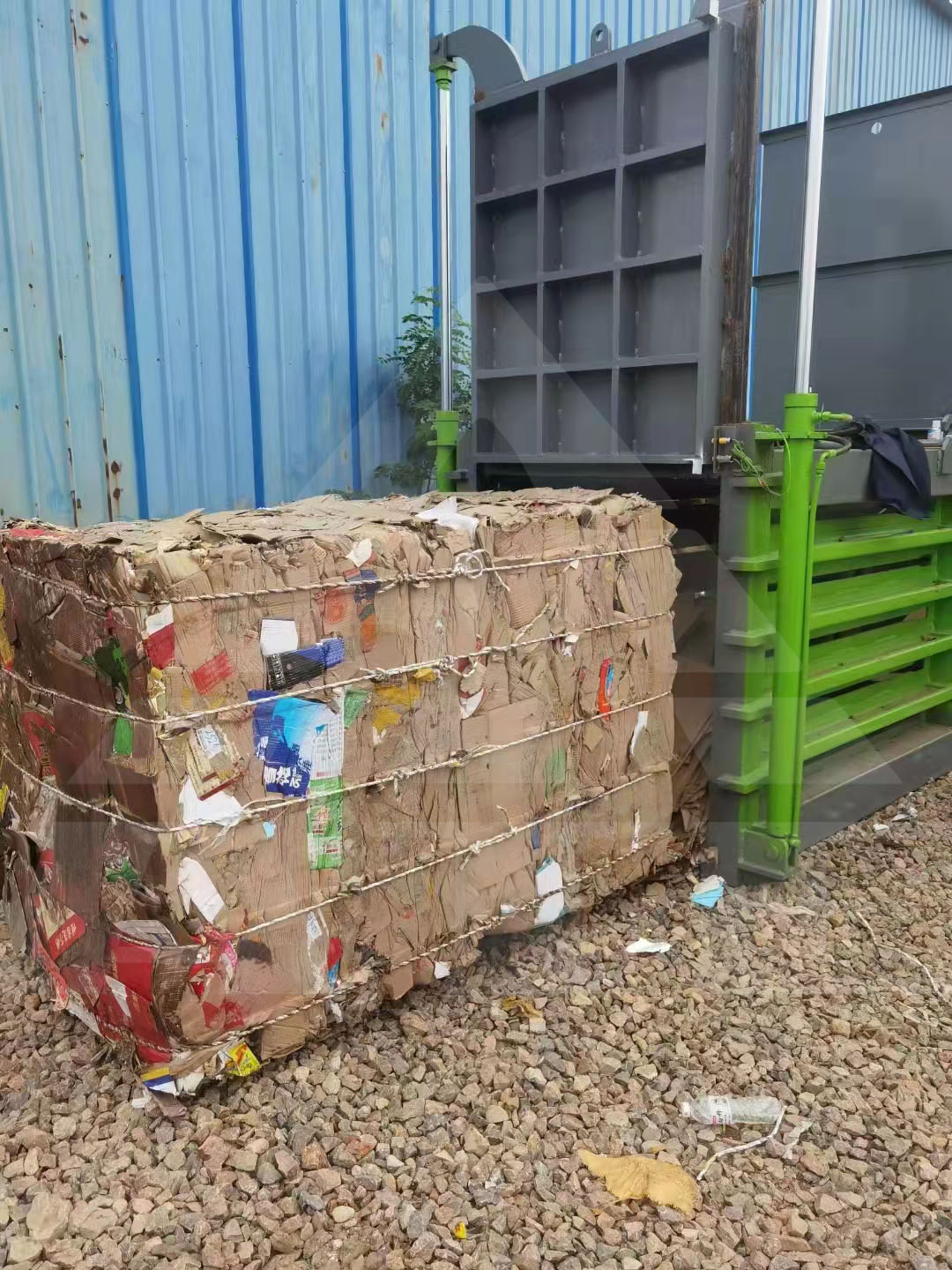 Hydraulic Aluminum Scrap Baler Textile Baling Machine Aluminum Can Baler