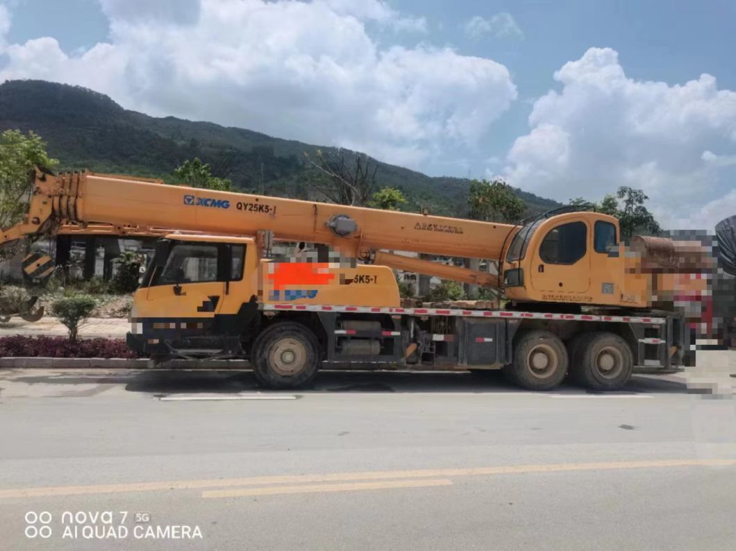 Popular Model 2017 Xg 25K5-1 25t Truck Crane Mobile Crane Used Heavy Equipment Lifting Crane Sell in Attractive Price