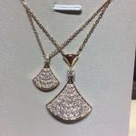 brand jewelry DIVA full diamonds necklace in 18 kt pink gold Also available in