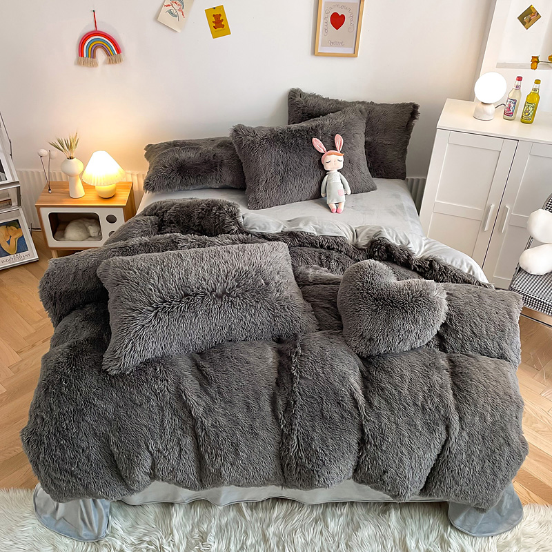 Hot Blue Luxury Shaggy Flanell Mink Velvet Bedding Set for All-Groups in Autumn Winter