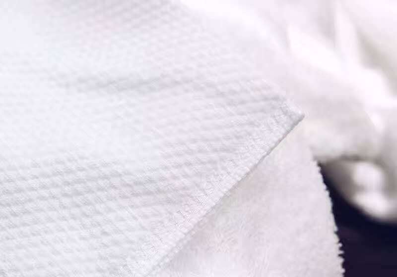 Child-Proof White Hotel Towel Set with Pure Cotton Embroidered Personalization