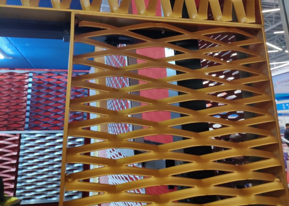 High Quality Wall Panel Expanded Perforated Screen Metal Wire Mesh