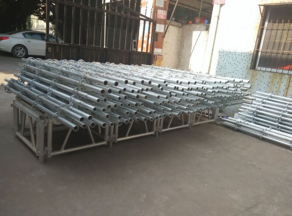 3 Level Adjustable Height 400KG Loading Capacity 4 X 8ft Anti-slip Waterproof Portable Stage Use in all kind of events
