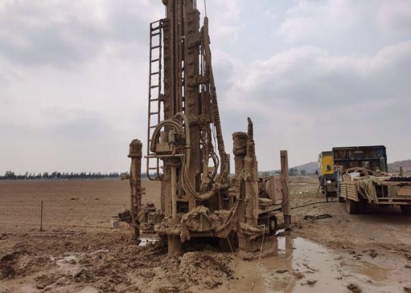 Buy cheap 1800R/MIN 16500 KG Top Head Drive Water Well Drilling Rig from wholesalers