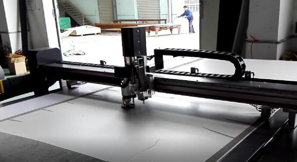 Car Interior Composite Cutting Machine High Efficiency Carbon Fiber Conveyor