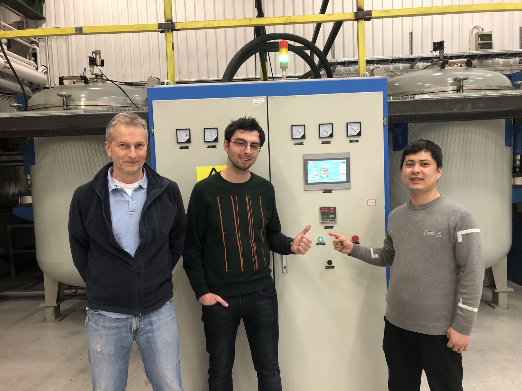 Atmosphere Protective Sintering Induction Furnace 2400C High Temp For Lithium Battery Materials