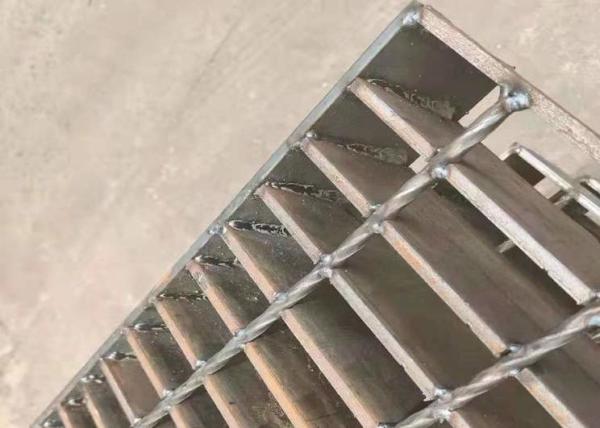 Buy cheap Cold Galvanizing Carbon Steel Heavy Duty Metal Grate 30mm Platform Steel Grating from wholesalers