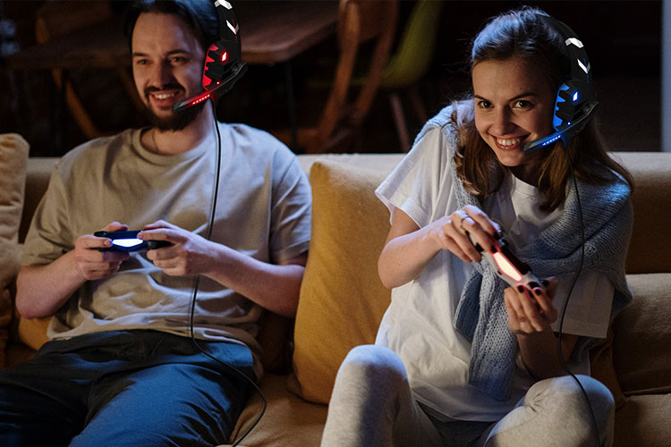 Xbox Custom Gaming Headsets With Active Noise Cancellation And 7.1 Surround Sound