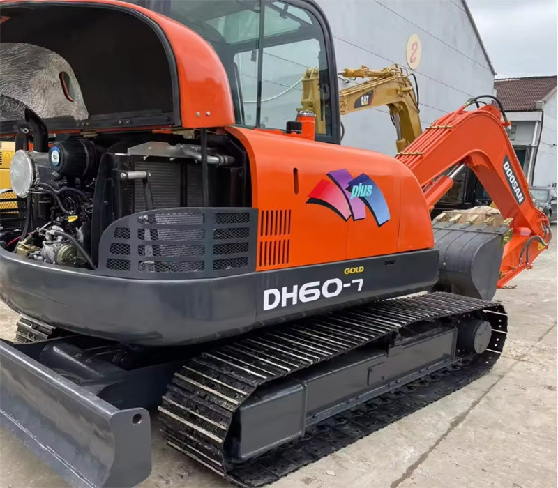 Refurbished Doosan Hydraulic Excavator DH60-7 Max Digging Height 9660mm