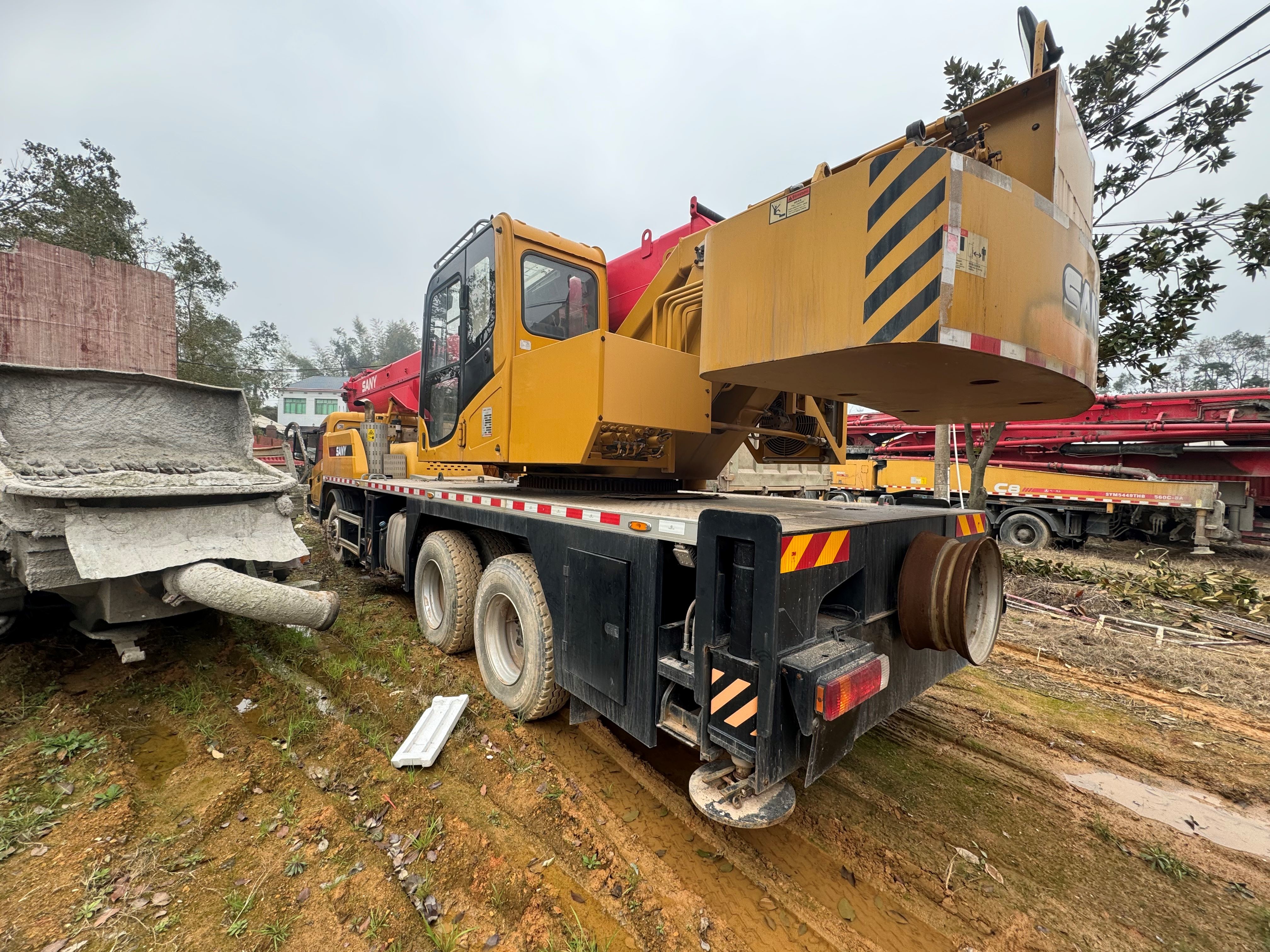 Use the 2019 Sany truck-mounted pump to contribute to your concrete business