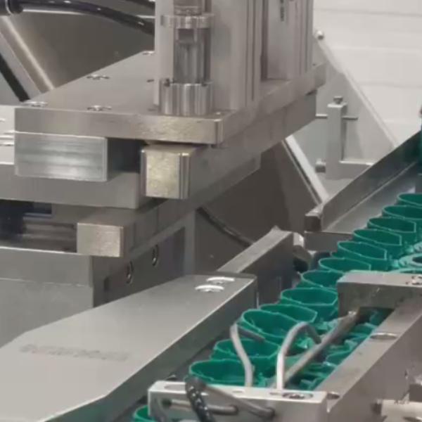 Buy cheap Customizable Cap Assembly Machine with Servo Mechanism 98% Efficiency from wholesalers