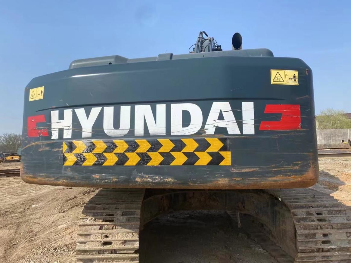21ton Used Hyundai Excavators 215vs Machine Bucket 0.92 Cubic Meters Sell Excavator