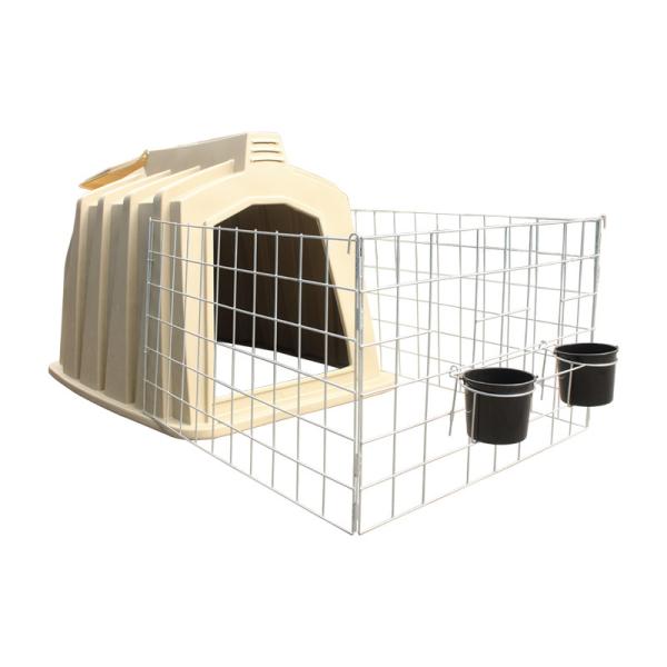 2200*1500*1550mm Outdoor Plastic Calf Hutch With 8L Feeding Bucket Hygienic