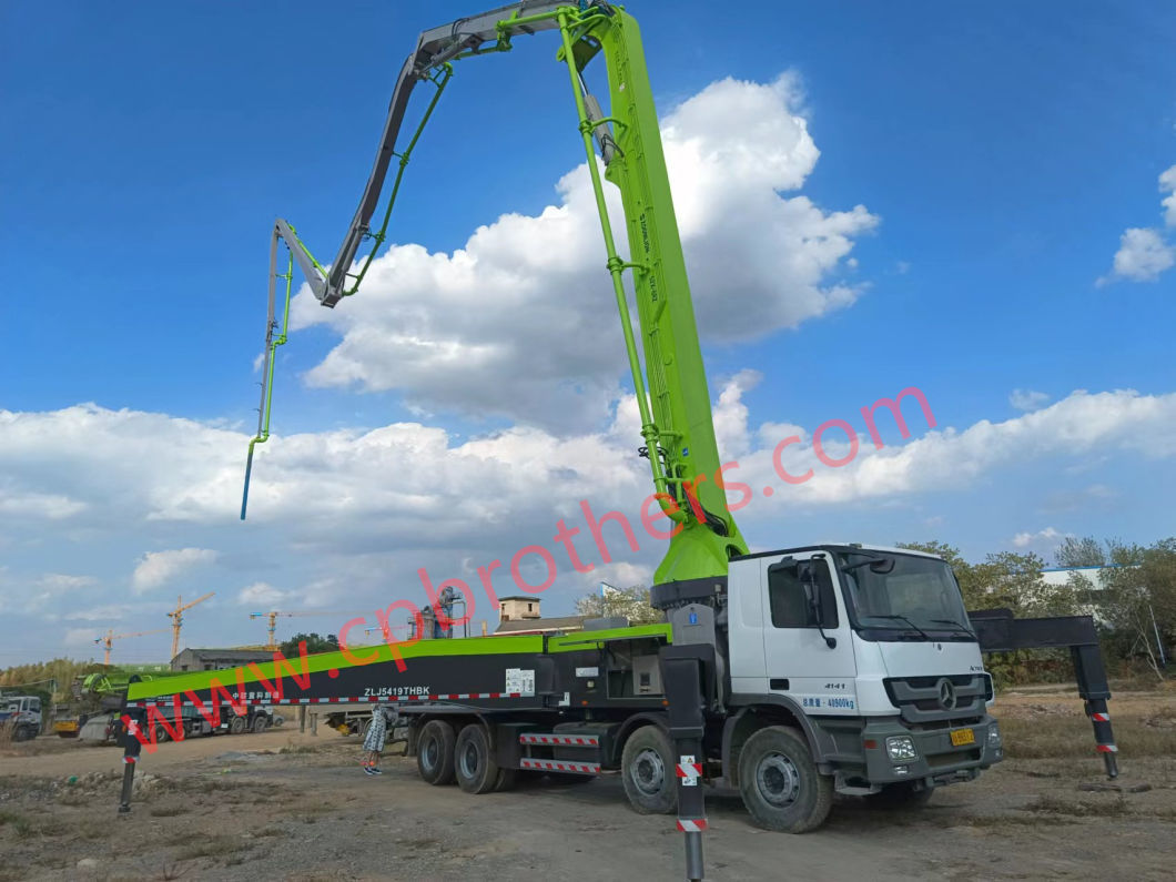 2013 Zoomlion 52m Concrete Pump Truck Pump Beton Pump on Renew Condition Sell with Promotion Price