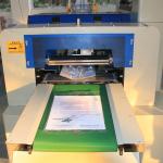Down-walking paper horizontal packaging machine arrangement feeding packaging