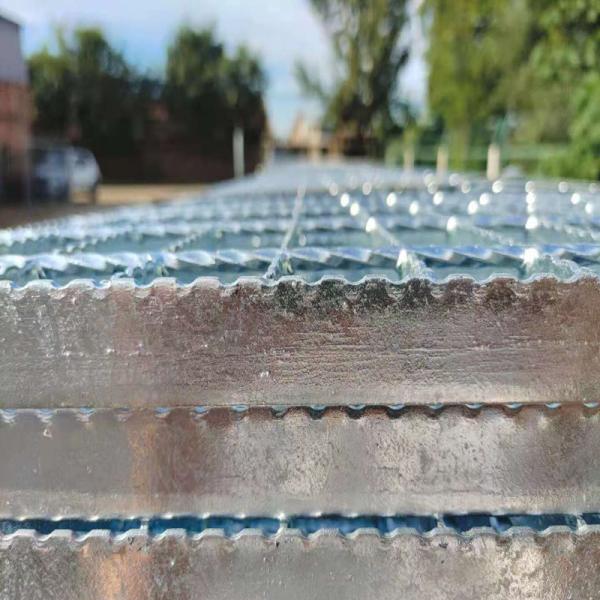 Buy cheap Metal Building Serrated Steel Grating Drain Car Park Drainage Steel Grating from wholesalers