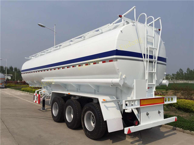 Flammable Fuel Tanker Truck 25000 L , Fuel Tank Trailer With 3 Compartments