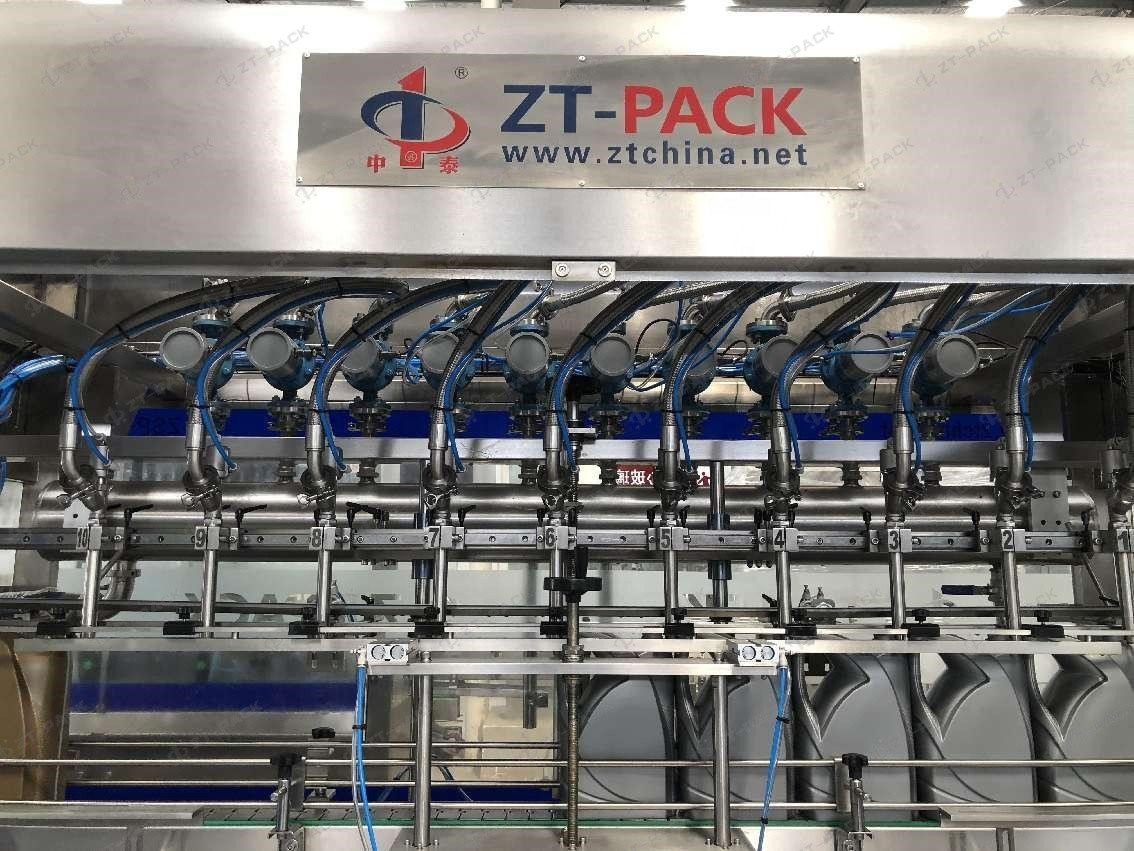 Vegetable Edible Oil Filling Machine For Sunflower Oil Production Packing Line