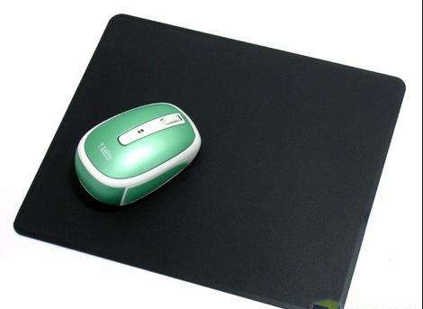 Eco non-slip PVC rubber mouse pad, odorless green material custom image