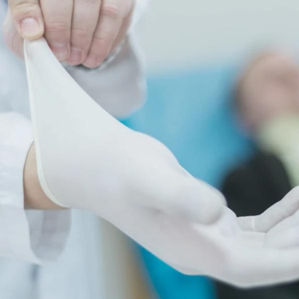 Buy cheap SIGNO Safe Hand Surgical Gloves / Powder Free Latex Exam Gloves 100pcs/box from wholesalers