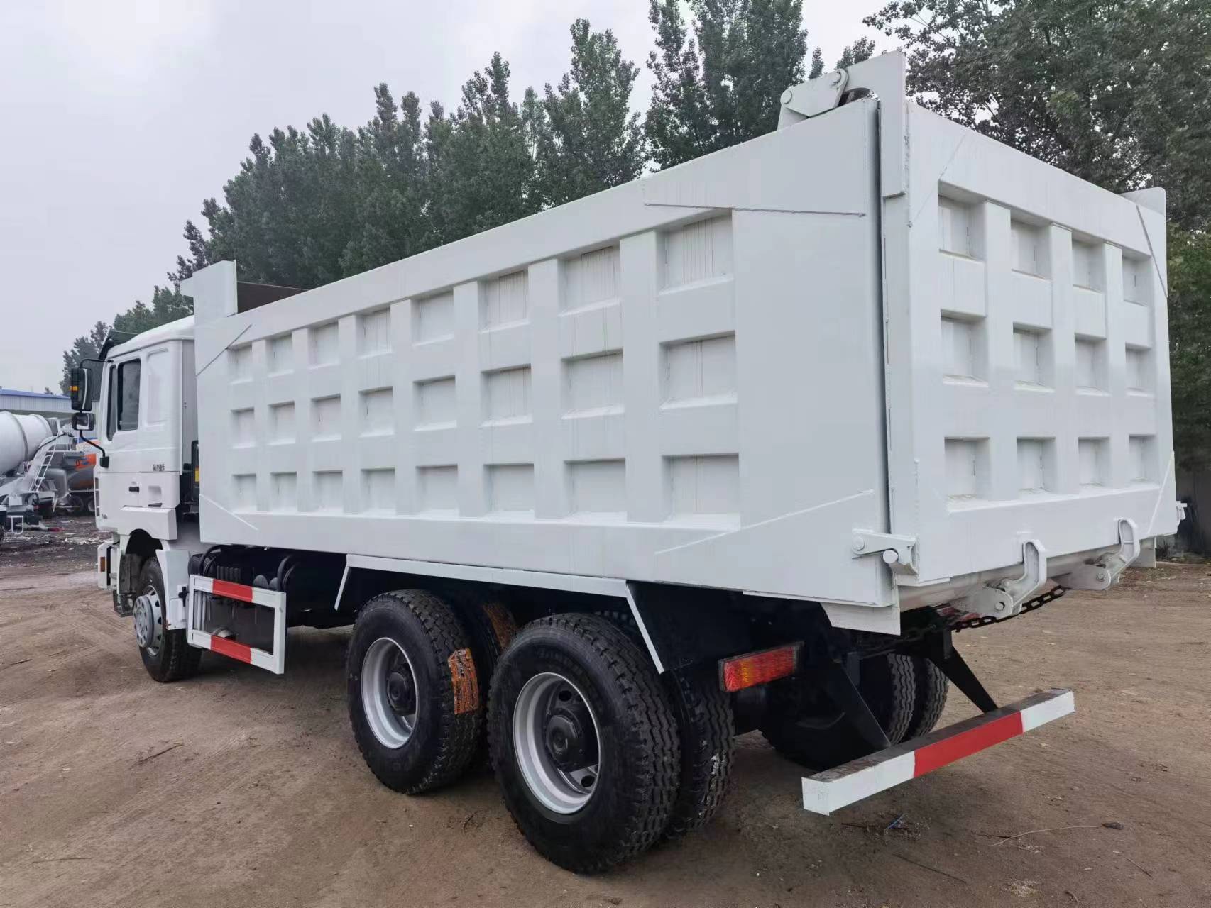 Refurbished Shacman F3000 6x4 10 Wheeler Dump Truck with Cargo Tank length 5.3-6.2M