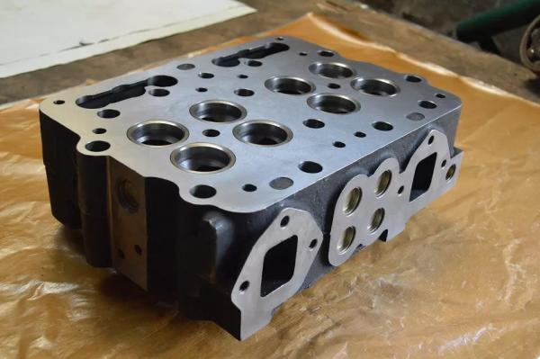 Buy cheap Cummins diesel engine parts Cylinder Head 4915267 for NT855 from wholesalers