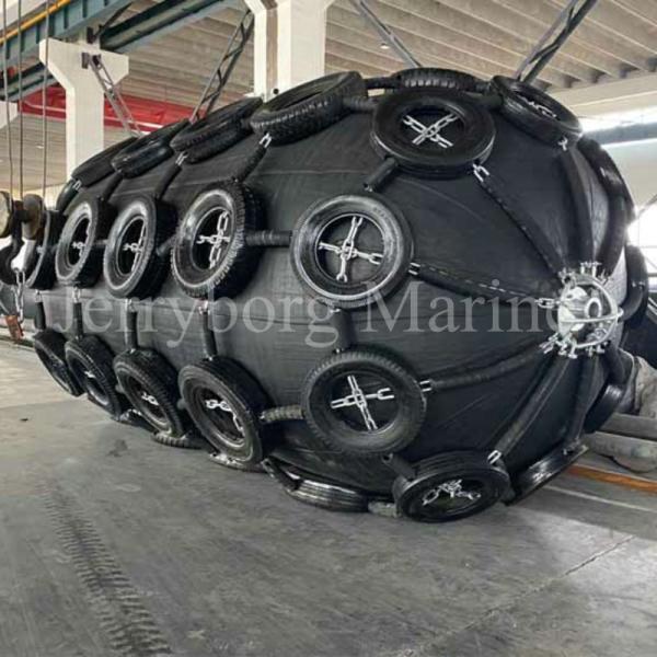 Quality 50kpa 80kpa Yokohama Pneumatic Fender High Pressure Inflatable Rubber Fender for sale