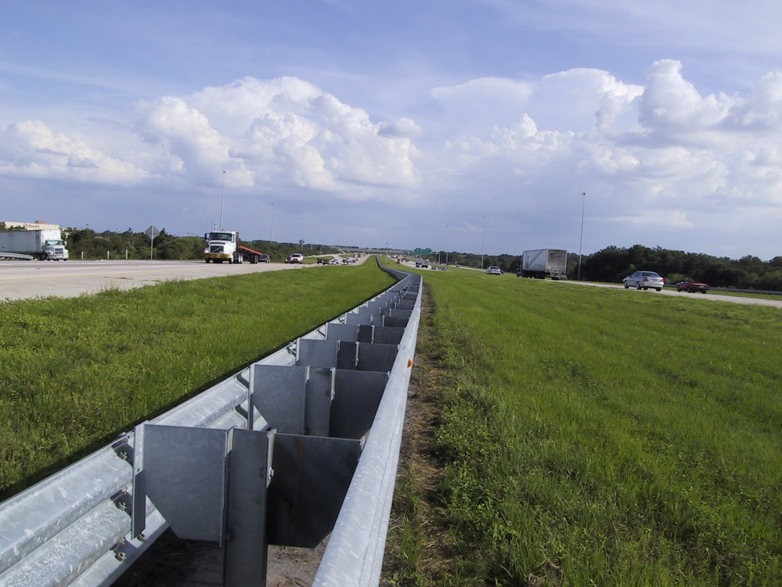 ISO 9001 W Beam Anti Collision Guardrail Galvanized Steel Highway Guardrail