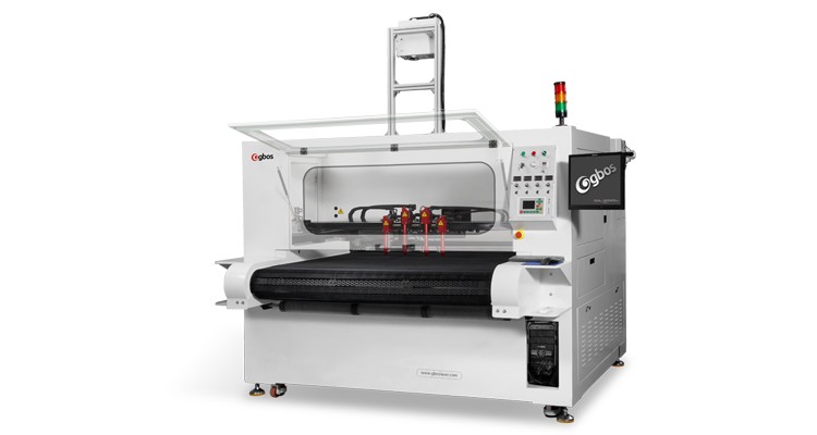 4 Heads 500W 700W 750W Laser Cutting Machine For Leather