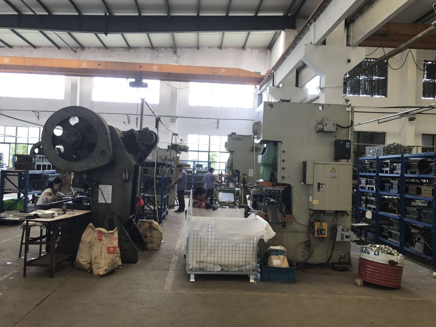 Plating Blanking 2mm Folding Shelf Steel Frame Brackets