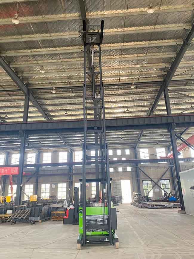 CQD15BS Electric Reach Truck 1500kg Seat Type Triplex 3m-9m Mast