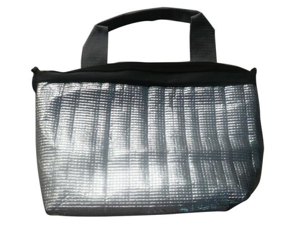 Buy cheap Reusable Water Proof 600D Oxford Black Fabric Thermal Insulated Cooler Bags For Food from wholesalers