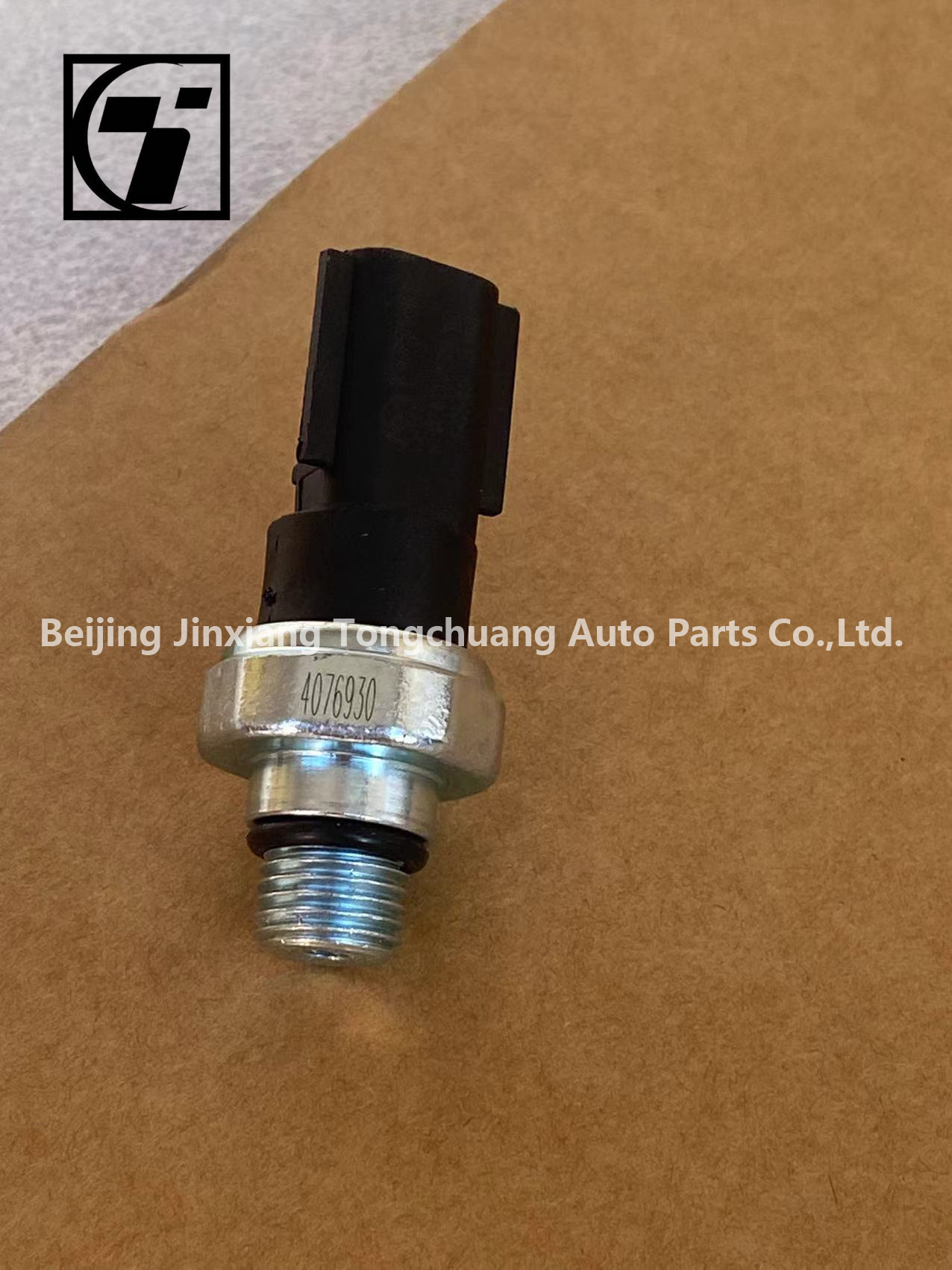 Car Make Foton Aumark Bell ISF 2.8 3.8 Oil Pressure Sensor with Alarm 4076930 Model