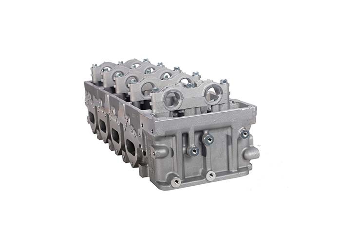 MITSUBISHI 4M41 Cylinder Head , Diesel Engine Spare Parts ME204200 ME204399