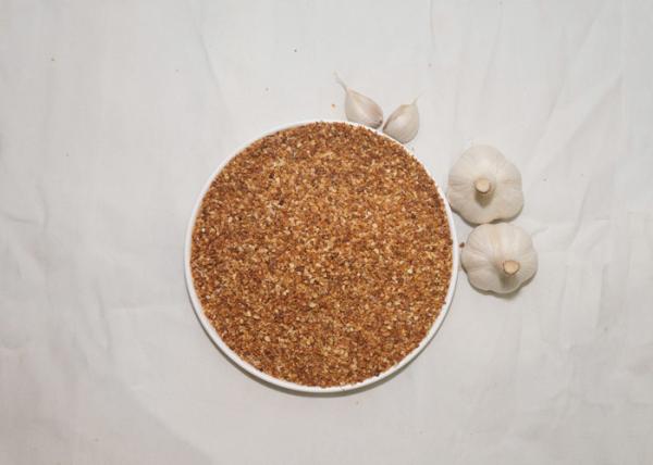 Buy cheap 8 - 16 Mesh Dehydrated Dry Food Roasted Garlic Granules High Concentration from wholesalers