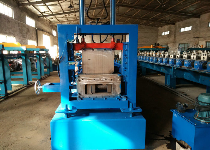 80 - 300 Mm C Purlin Roll Forming Machine Manual Change Size Energy Efficiency