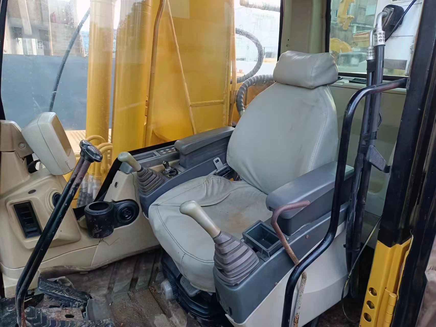 21TON Medium Excavator CAT320D Hydraulic Crawler Digger for Medium-Sized Construction