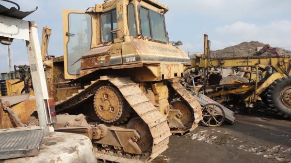 Buy cheap Cheap price used CAT D6H bulldozer for sale from wholesalers